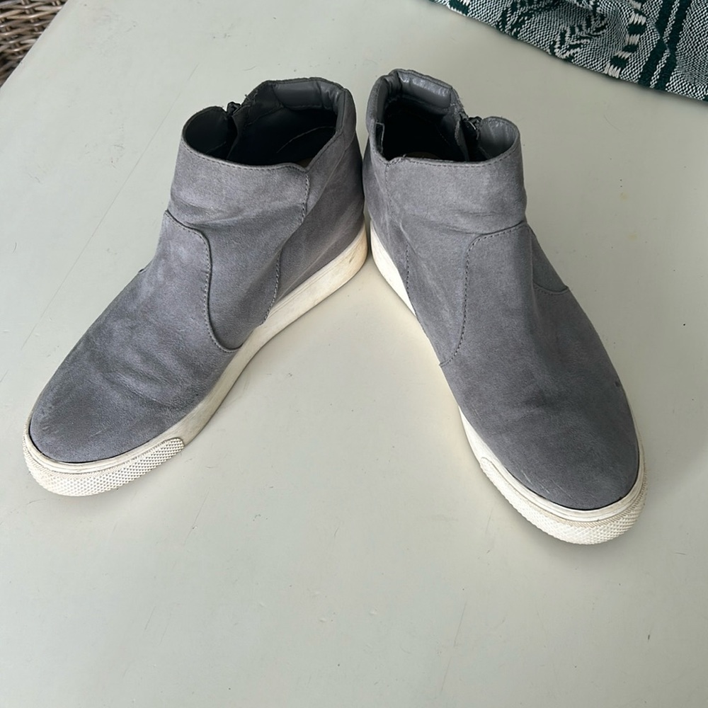 Zip up platform shoes